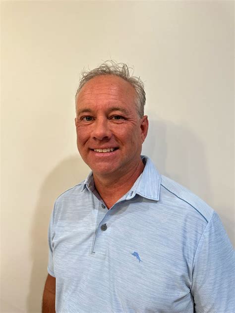 Longtime Subway Operator Signs Multi-Unit Deal with Chick N Max ...