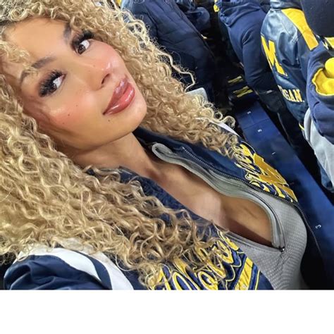 Davis Mills Earns Respect For Declaration About Texans Quarterback ...