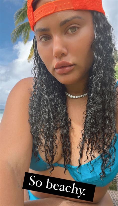 Ayesha Curry Embraces Colorful Bikinis With Steph Curry on Vacation ...