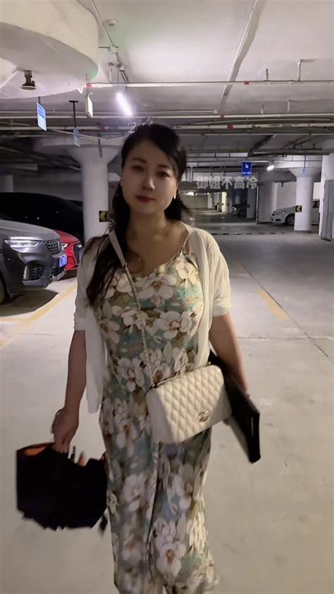 #御姐不高冷 | 御姐不高冷 (@nana_young69)