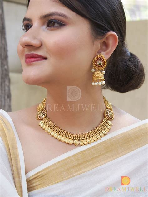 DREAMJWELL - Gorgeous Matt Finish Ruby-green Lakshmi Coin Necklace Set ...