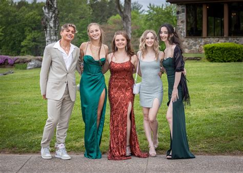 2022 Prom Photos: Westfield High School Prom at the Oak Ridge Golf ...