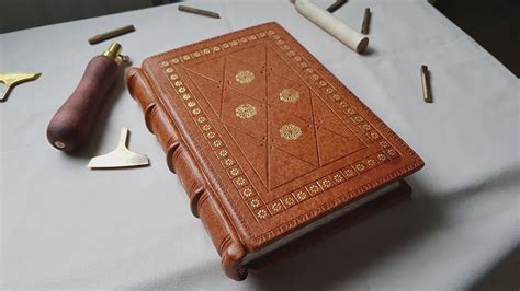 Leather Bookbinding Tutorial 的图像结果