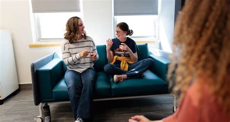 Sign Language Classes 的图像结果