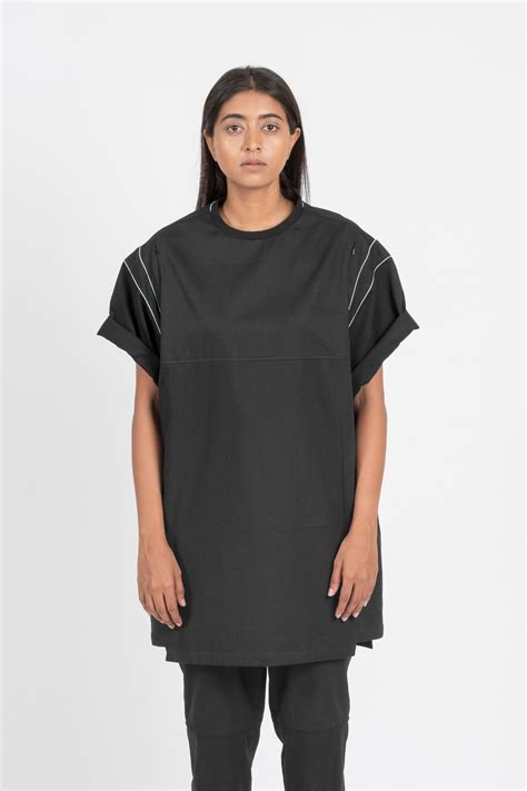 Axis Black Unisex Tunic with Space Dog Print – BISKIT
