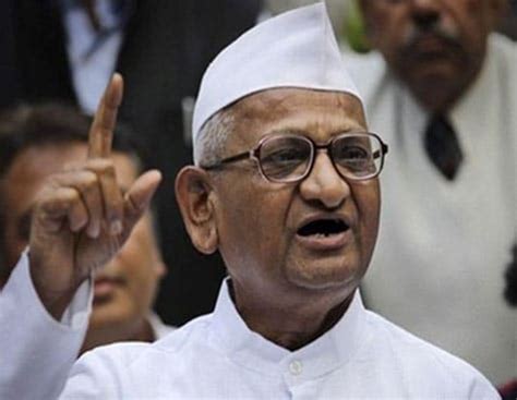 Hazare warns of campaign over farmers, Lokpal next February