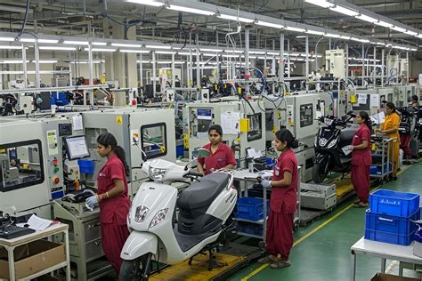 Shop Floor To C-suite: Bridging The Gender Gap In Auto OEMs | Autocar ...