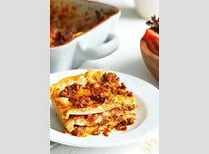 Easy and quick classic lasagna recipe.   Classic lasagna  