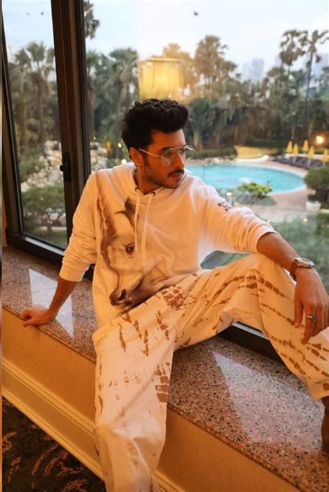 Divyenndu Sharmaa has evolved into a style icon since his Pyaar Ka ...