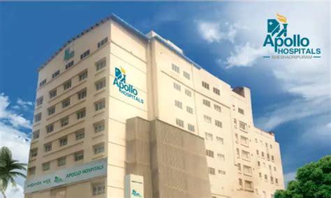 Doctors at Apollo Hospitals remove 7.2 cm kidney stone using new ...