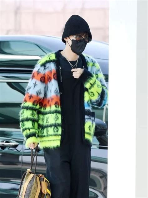 BTS' J-Hope approved ways to nail airport looks