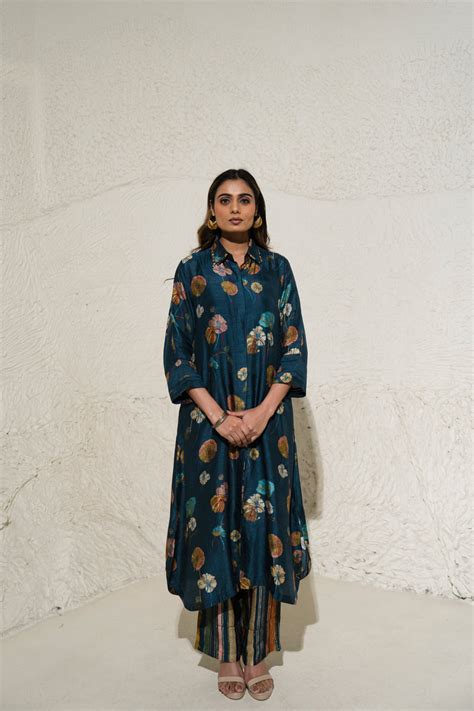Navy Blue Floral Art Jacket with top and pant (3 Pc) – MEGHNA PANCHMATIA