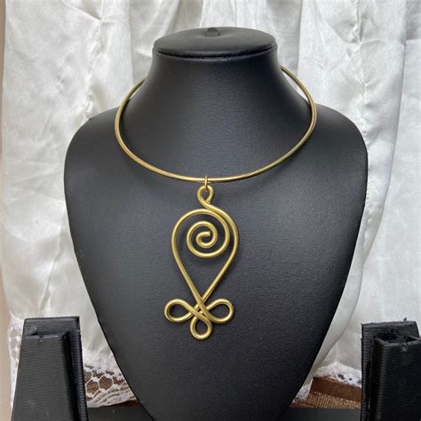 Posy Handmade Brass Choker – A Little Extra