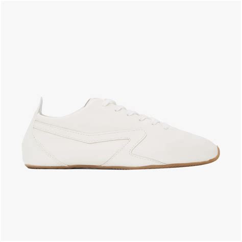 How to build a future-proof capsule closet for 2022 | Vogue India