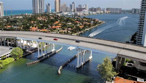 Paseo en barco por Las Casas de los Famosos, Miami - Central de Reservas