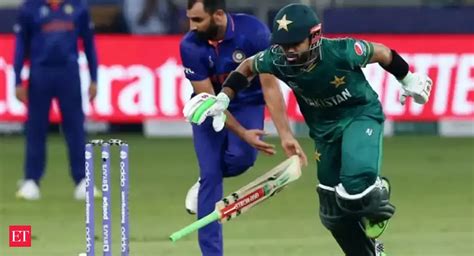 T20 World Cup: Indian fans disappointed after Pakistan thrash India in ...