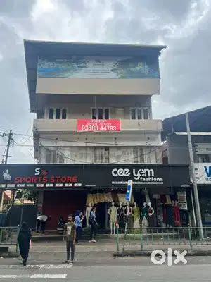 1000 SQFT 1ST FLOOR NEAR EDAPPALLY CHANGAMPUZHA PARK METRO STATION ...