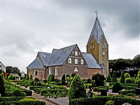 Døstrup Kirke - Tønder Kommune - Lex