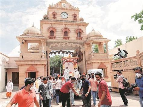 Jagannath Rath Yatra First Chariot Worship, Followed By The Ritual Of ...