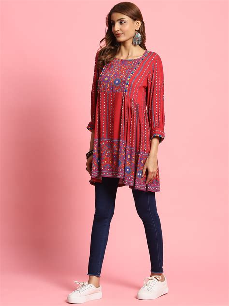 Maroon Floral Printed Tunic at Best Costs at SHREE