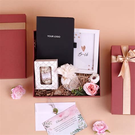 Buy Versatile and Vibrant Corporate Bulk Gift Online – BoxUp Luxury Gifting