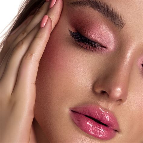 Buy Makeup Revolution Pro Iconic Shadow Palette - Undress - HOK Makeup