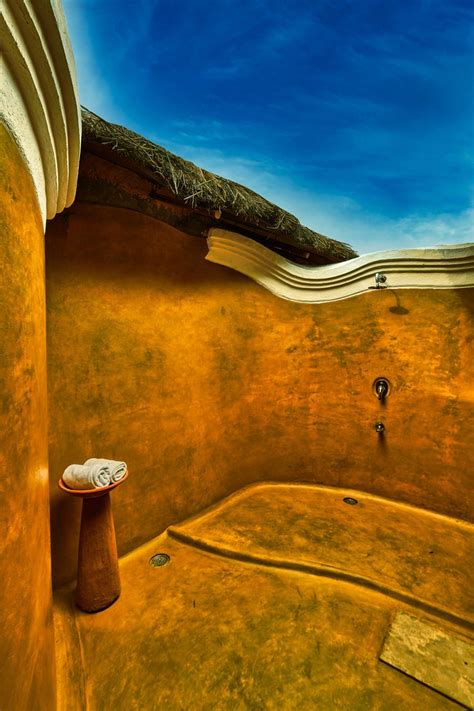 THE EARTH AT RANTHAMBORE (Sawai Madhopur, Rajasthan, India) - Hotel ...