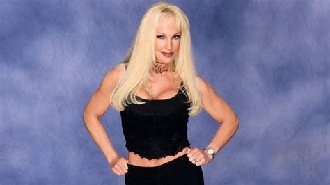 10 Female WWE Divas From The 2000s Who Are Impossible To Forget