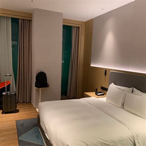 HOLIDAY INN EXPRESS SHENZHEN NANSHAN BY IHG - Hotel Reviews, Photos ...