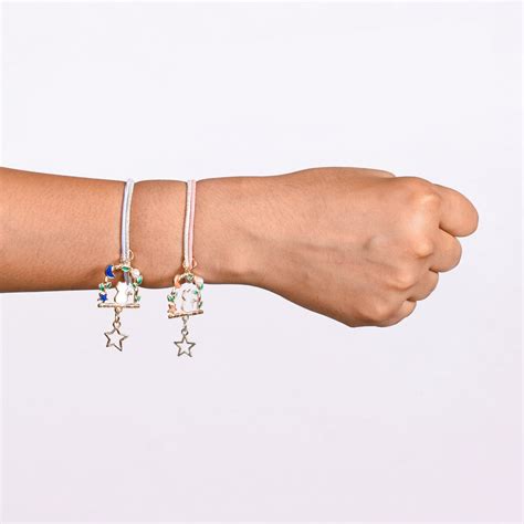 Perched Cat Charm Bracelet Rakhi Gift Box Online - Premium Gift Hamper ...