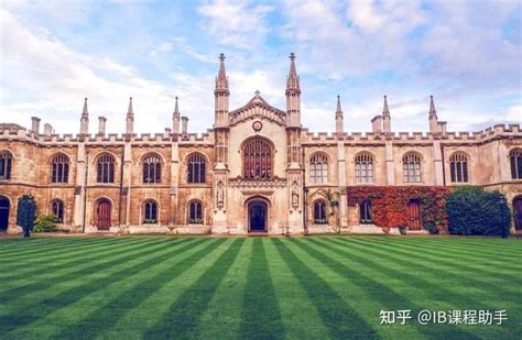 申请英国大学可以同时申请几个专业?-留学百科-申友留学官网