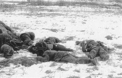 朝鲜战争：痛惜！志愿军一个连悄无声息的冻死在阻击阵地上_死鹰岭地区