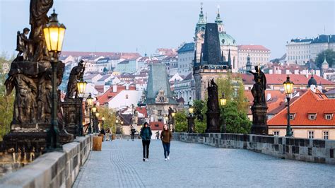 Prague Travel Guide | Prague Tourism - KAYAK