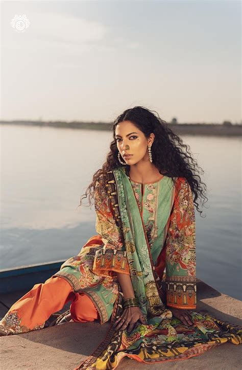 Morja Digital Luxury Silk Collection – CALICO PRAIRIE MJ025A9 – YourLibaas