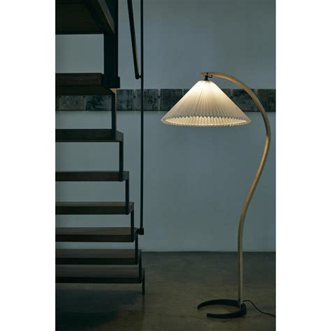 GUBI Timberline Floor Lamp Oak and Birch/ White | AndLight