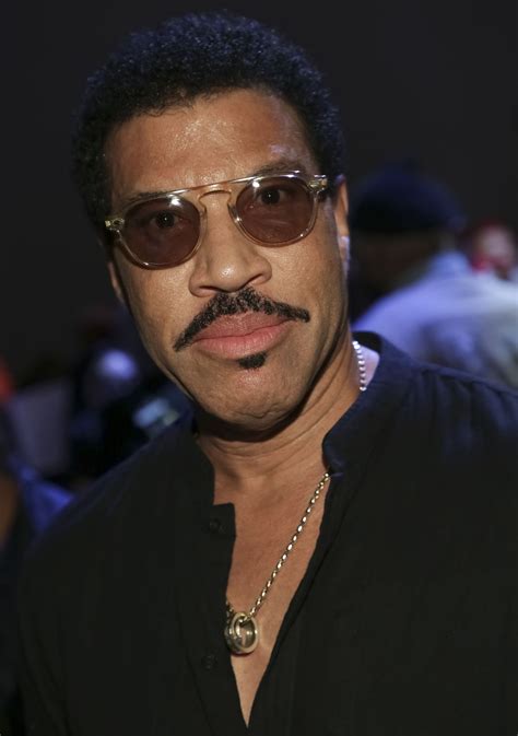 Luxe weddings! Private jets, customised in-flight menus, here's how ...