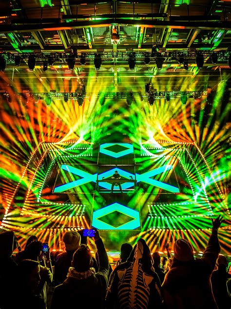 MartinGarrix_RRX_2025_@aliveco_000 – Brown Note Productions, Inc.