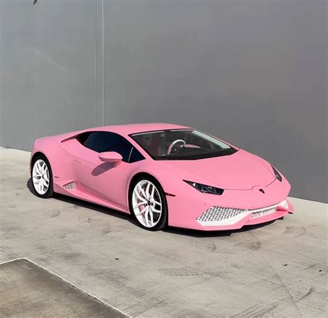Pretty Pink Lamborghini Aventador