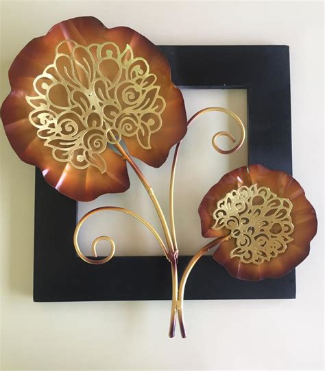 Wood & Metal flower Wall Decoration – www.soosi.co.in