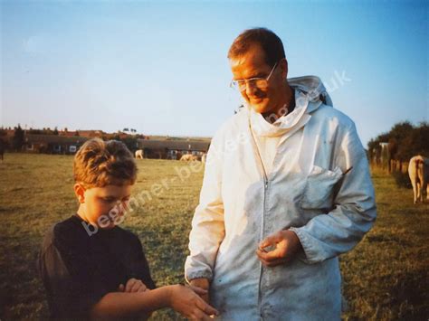 Getting Started in Beekeeping: Practical Insights for New and Aspiring Beekeepers - Beginner ...