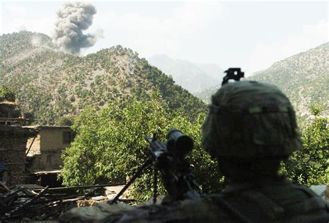 File:U.S. Army Soldier watches a U.S. Air Force F-15E bomb insurgent ...