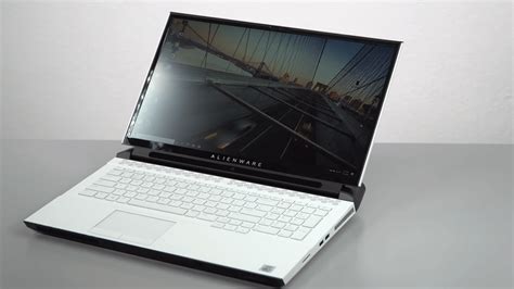 Alienware Area 51M R1 vs R2 的图像结果