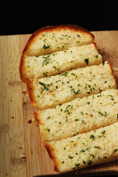 How to Make Frozen Garlic Bread (20 cents/serving) - Good Cheap Eats