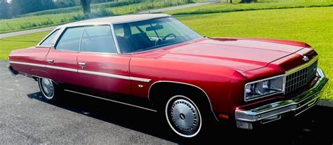 MPC Model Kit MPC 1976 Chevy Caprice With Trailer Model Kit - 1:25 ...