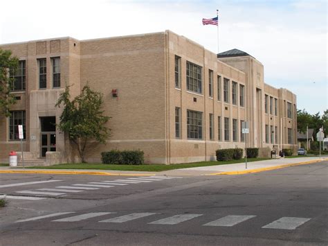 Facilities - Devils Lake Public School District