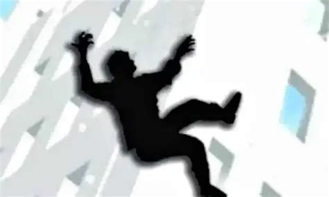 15-year-old boy dies after falling from abandoned building during ...