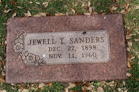 Jewell Irene Echols Sanders (1898-1960): homenaje de Find a Grave