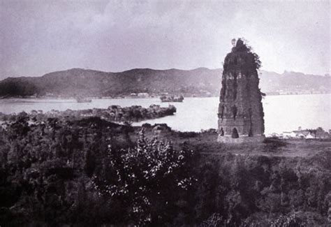 1924年9月25日，杭州雷峰塔全部倒塌 - 每日头条