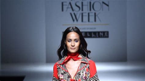 Verb by Pallavi Singhee at Amazon India Fashion Week autumn/winter 2017 ...