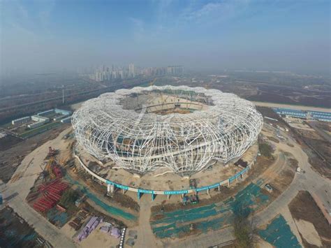 河南许昌体育会展中心（一期）建设正酣-人民图片网